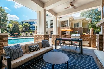Summerhouse with fireplace, tv, and grills
