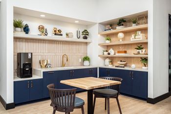24-Hour clubhouse with coffee bar and wi-fi