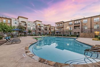 Resort-style pool and sundeck with wi-fi