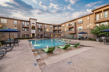 Resort-style pool and sundeck with wi-fi