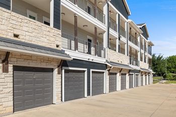 Attached/detached garages and carports available