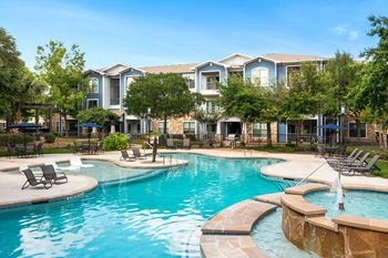 Resort-style pool and sundeck with wi-fi