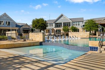 Resort-style pool and sundeck with wi-fi