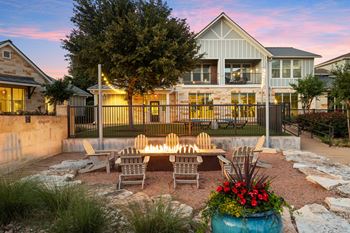 Poolside fire pit with comfy seating