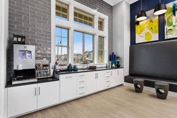 24-Hour clubhouse with coffee bar and wi-fi