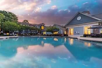 Resort-style pool and sundeck with wi-fi
