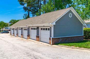 Attached/detached garages available