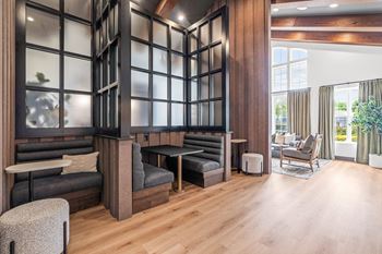 Brand new 24-hour business center with complimentary printing