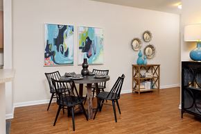 Charlotte apartment for rent - Model Dining Area