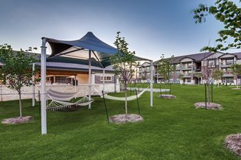 Shaded hammock park