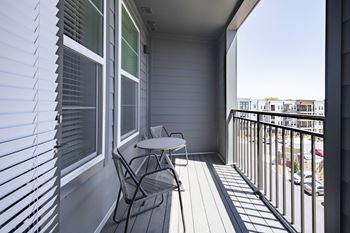 Private patio/balcony