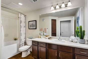 Hawthorn with attached garage bath
