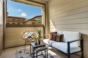 Hawthorn with attached garage patio/balcony