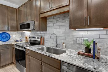 Elegant tile backsplash