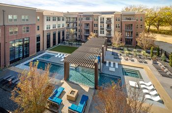 Resort-style pool with sundeck and wi-fi