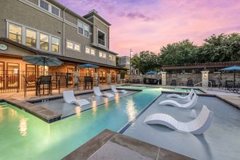 Resort-style pool and sundeck with wi-fi