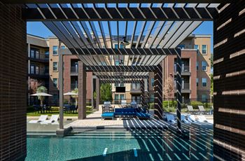 Resort-style pool and sundeck with wi-fi