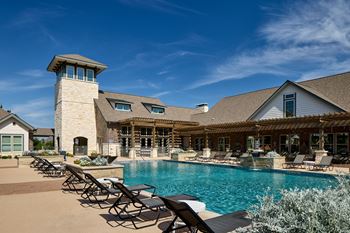 Resort-style pool and sundeck with wi-fi