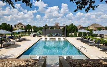 Resort-style pool and sundeck with wi-fi