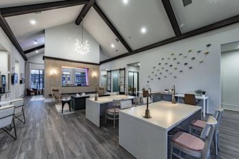 Clubhouse with wi-fi, coffee bar and co-working spaces