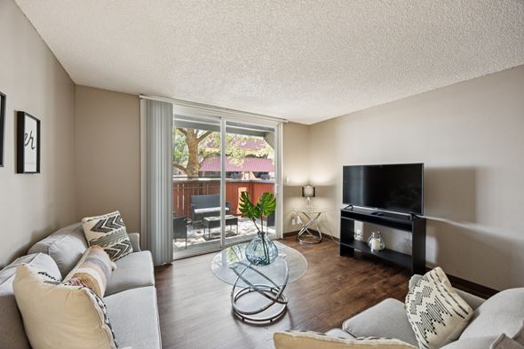 Reno apartment for rent - Living Room With TV at Glen at Hidden Valley, Nevada