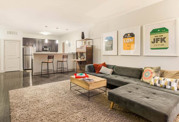 Cincinnati apartment for rent - Living Room With Kitchen View at Heritage at Oakley Square, Cincinnati, 45209