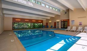Burnsville apartment for rent - pool at Glen at Burnsville, Minnesota 