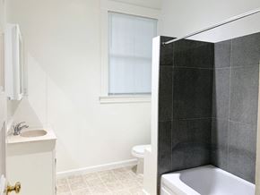 San Francisco apartment for rent - bath