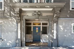 San Francisco apartment for rent - the entrance to a building with a blue door