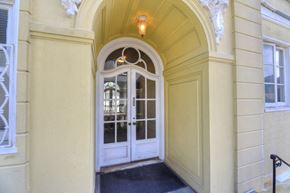San Francisco apartment for rent - the entrance of a building with a white door