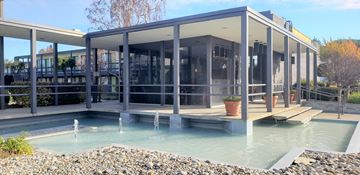 Santa Clara apartment for rent - A modern house with a pool in the backyard.