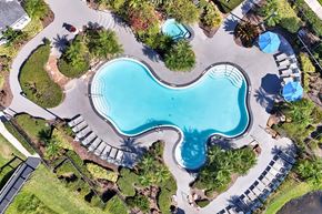 Orlando apartment for rent - swimming pool