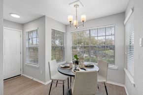 Kissimmee apartment for rent - sunroom