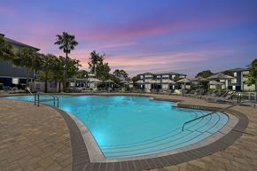 Winter Park apartment for rent - swimming pool