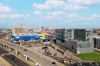 Close proximity to ikea, i-64 and st. Louis university