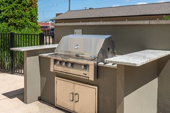 Grilling station & fire pit