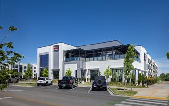 Immediate proximity to ruth's chris steak house and other prime experiential retail spaces