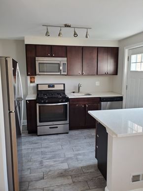 Chicago apartment for rent - 5641-Main level