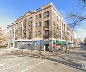Evanston apartment for rent - a building on the corner of a city street