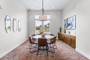 Kissimmee apartment for rent - A dining room with a table and chairs.