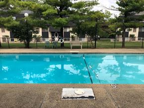 Grayslake apartment for rent - Exterior picture, pool