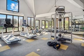 Glendale apartment for rent - Fitness center with state-of-the-art equipment at Esprit Cherry Creek, Glendale