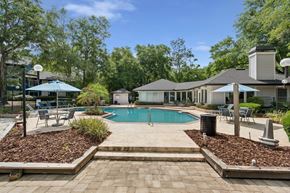 Jacksonville apartment for rent - Swimming pool and sundeck at Northlake Apartments in Jacksonville, FL