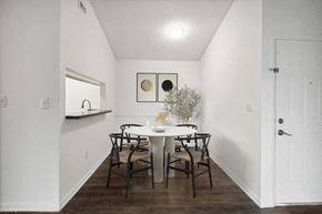 Orlando apartment for rent - Model dining room