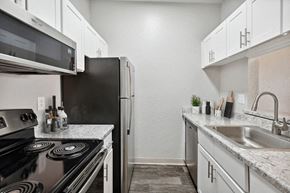 Tucson apartment for rent - Model kitchen