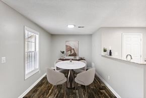 Charlotte apartment for rent - Model apartment dining room