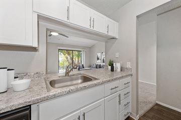 Mesa apartment for rent - Model apartment kitchen