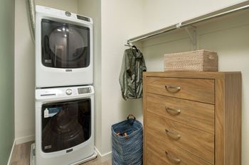 High-efficiency, front-load washer & dryer
