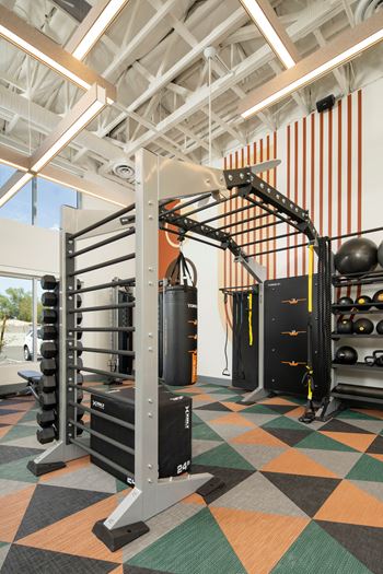 24-Hr performance gym