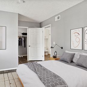 El Cajon apartment for rent - Model bedroom at Parkway Club Apartments